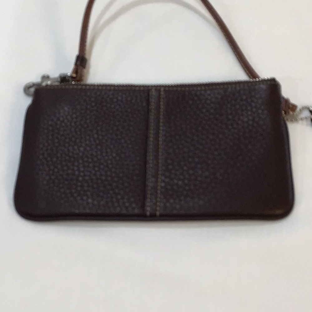 Like new! Coach brown pebble leather wristlet EUC - Picture 4 of 6